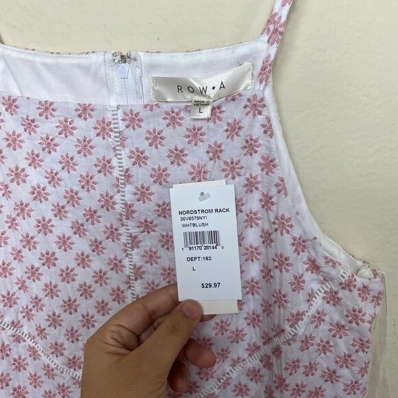NWT Row A Eyelet Square Neck Skater Pink and White Dress - Picture 4 of 5